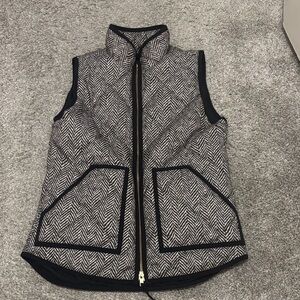J. Crew Women’s Black & White Herringbone Quilted Vest - XS